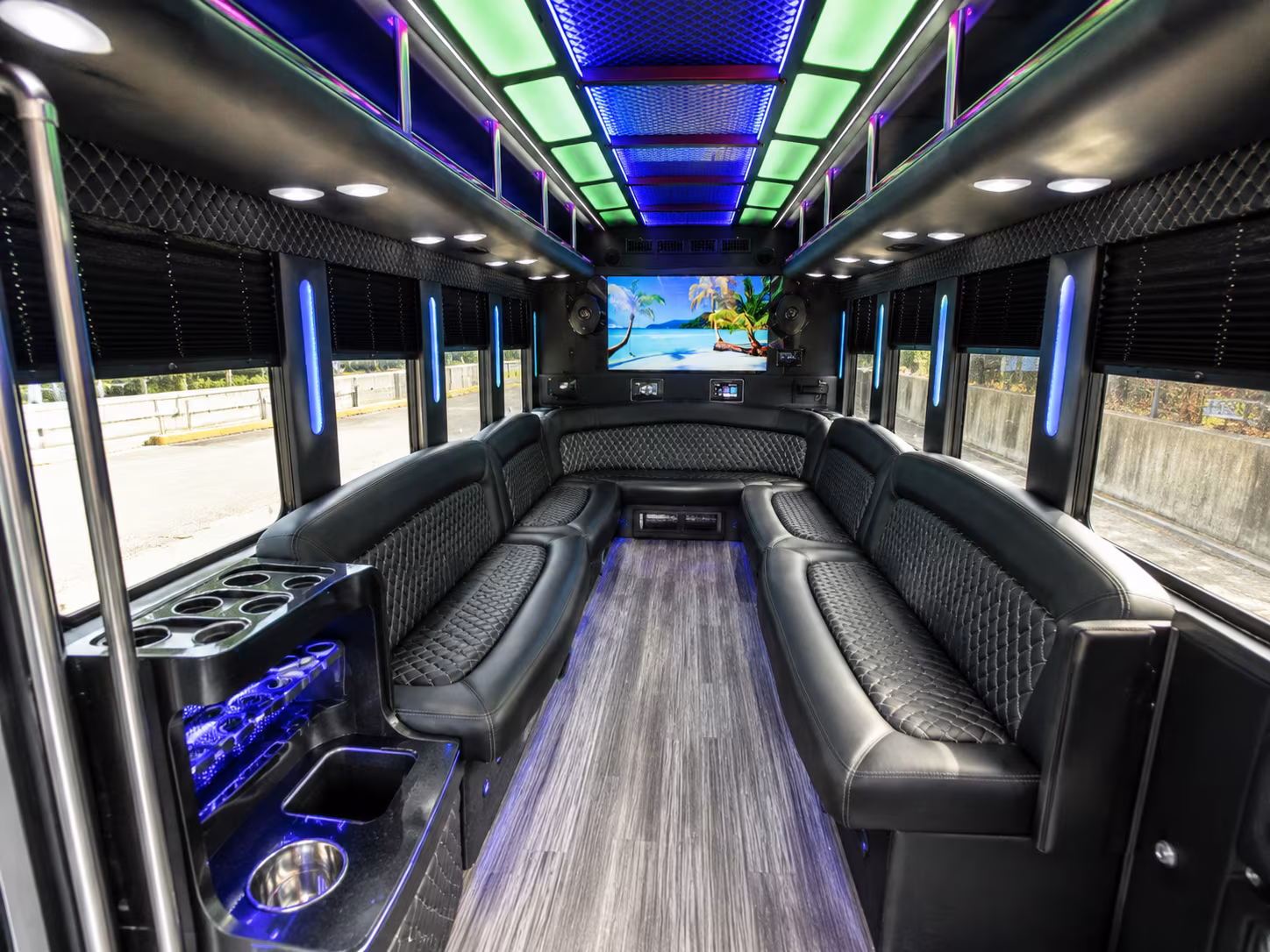 Rent a Bus to Universal Studios Hollywood & CityWalk