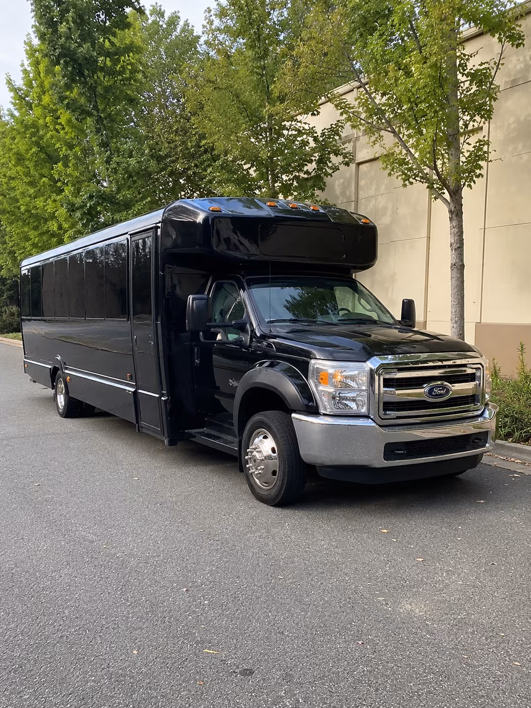 Burbank Birthday, Sweet 16, & Quinceañera Transportation group transportation