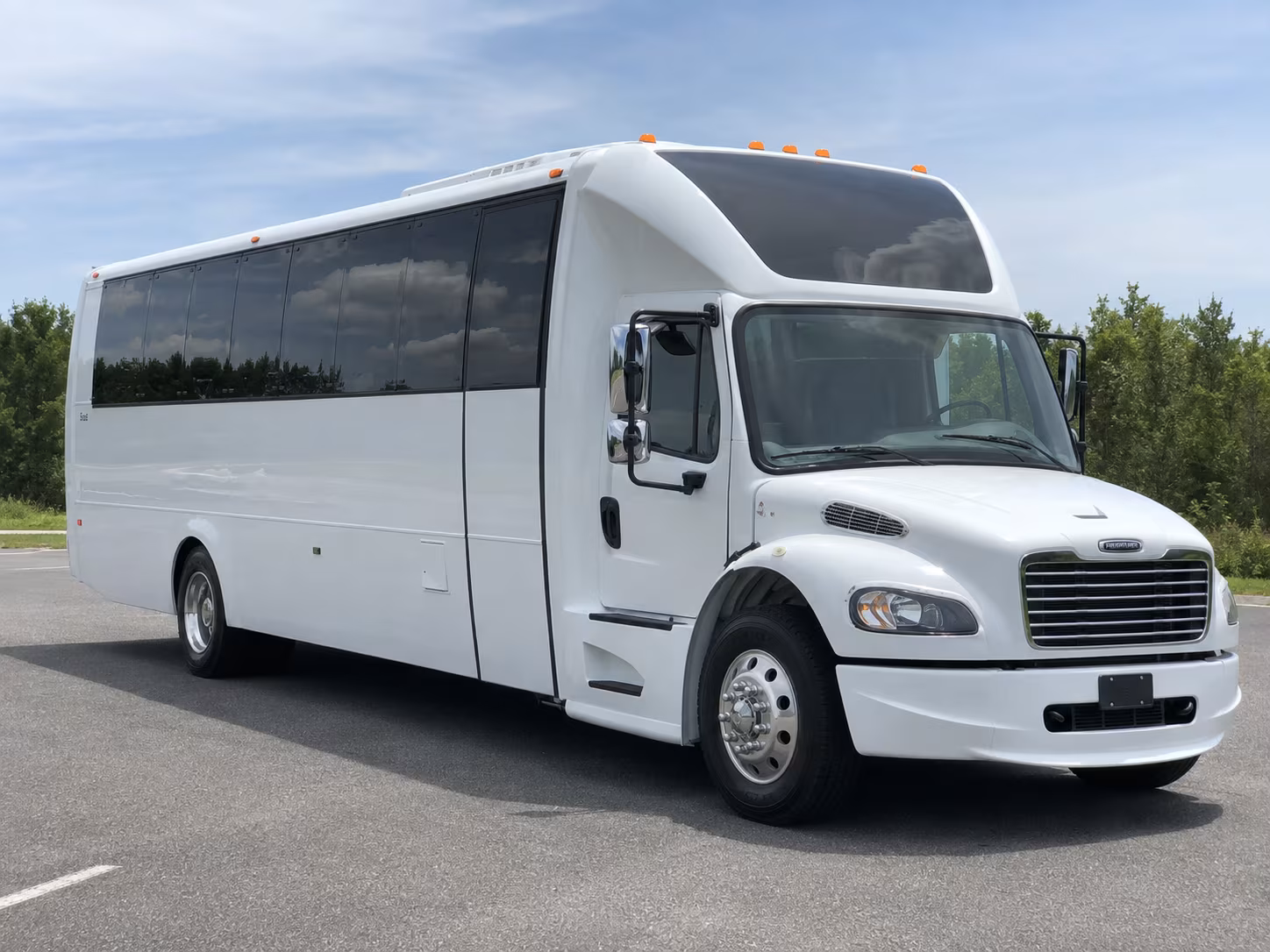 Burbank Winery Tour & Pub Crawl Transportation party bus exterior