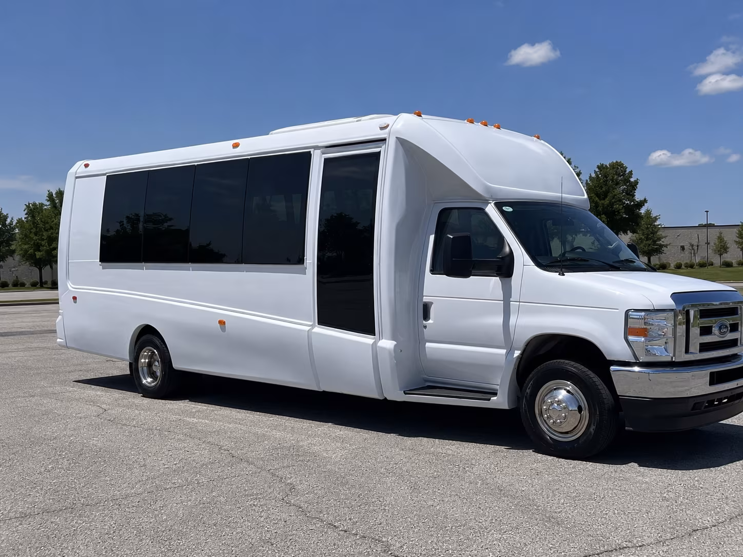 Van Nuys Birthday, Sweet 16, & Quinceañera Party Bus Rentals